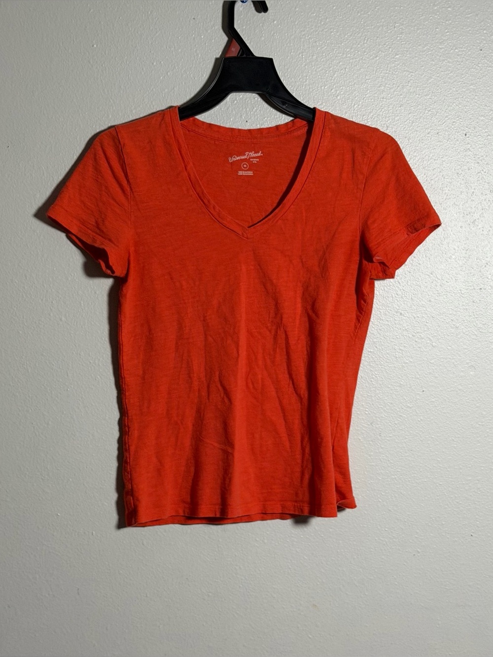 Universal Thread Women Short Sleeve V-Neck Tee Orange size XS